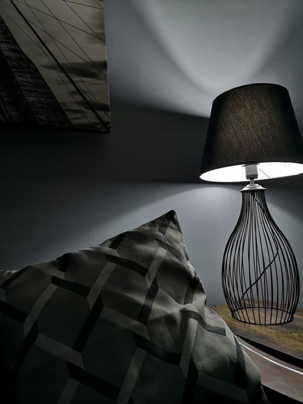 Moderni LOFT-lattiavalaisin useita värejä