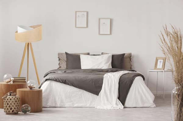 STATIV GOLVLAMPA TRÄ LAMPSKÄRM JUTE 45CM