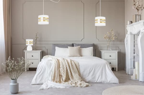 NADTBORDSLAMPE ELEGANT GULD LAMPESKÆRM 20 CM