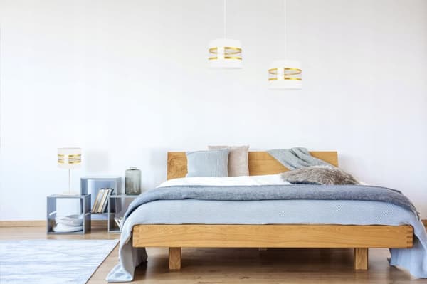 SÄNGBORDSLAMPA ELEGANT GULD LAMPSKÄRM 20 CM