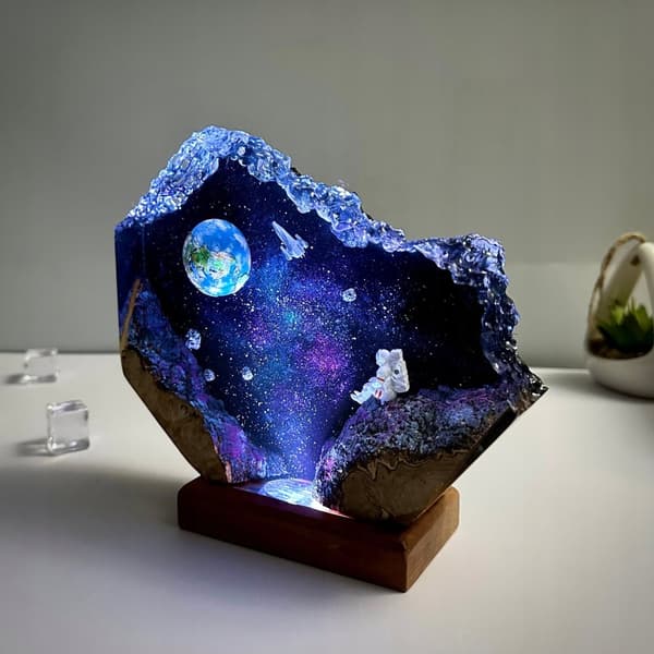 NATTLAMPA RYMDRAKET FÖR BARN TRÄ EPOXI RESIN GÅVA