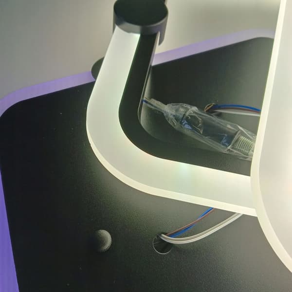 RINGHÄNGANDE TAKLAMPA RGB-FÄRGER LED-FJÄRRKONTROLL