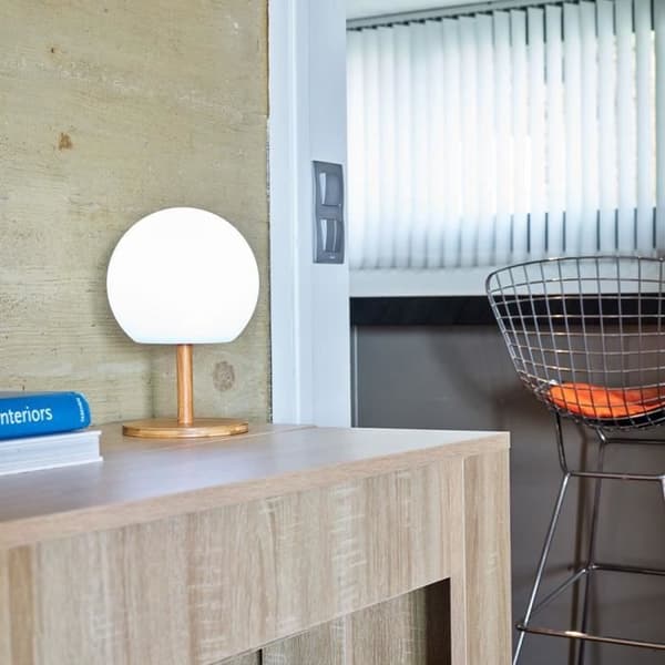 LUMISKY Sladdlös Bordlampa - Utdragbar Bambufot - Varmvit/Vit LED LUNY