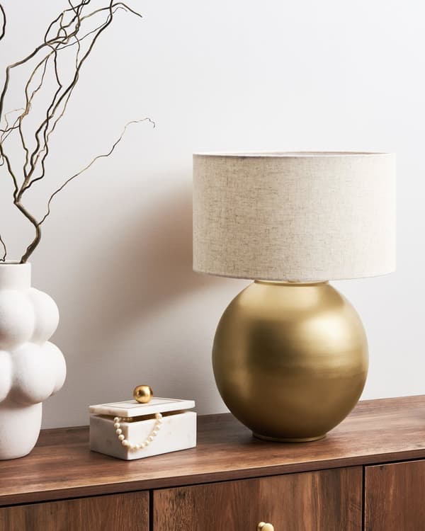 Bordlampe Messing og Beige Lin Bomullsskjerm Jern Metall Base 54 cm Enkelt Lys Moderne Design Hjemmetilbehør Stue