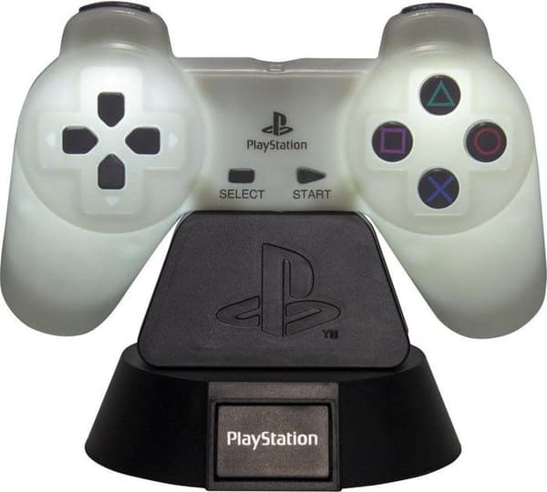 Lampa - Playstation - Joystick, Micromania-Zing, fransk nummer ett inom tv-spel och popkultur. Hitta derivatprodukter
