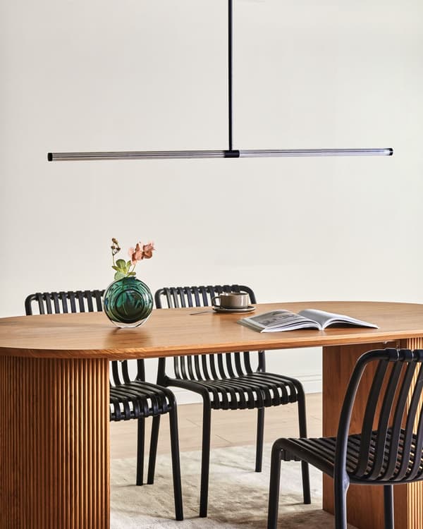 Pendellampe Svart Metall 120 cm Minimalistisk form Moderne design Hengelampe Belysning