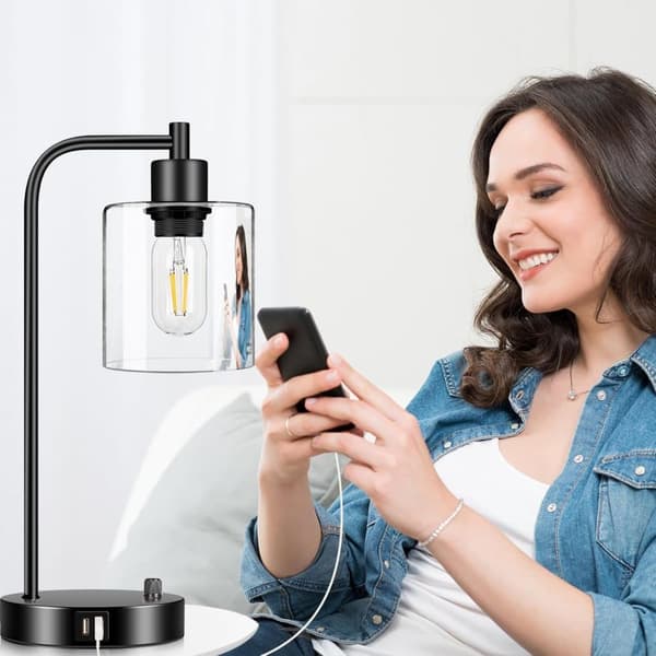 OBOSOE Bordlampe med 2 USB-porte – Industriel LED-natlampe, dæmpbar sengelampe med glasafdækning til soveværelse, stue & kontor – 6W Edison-pære inkl.