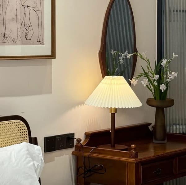 OBOSOE - LED lampa -Skrivbordslampa