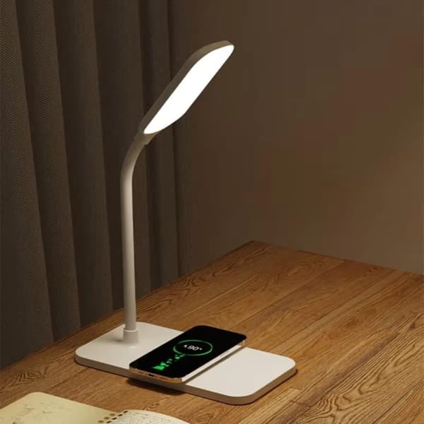 Bomclap Bordslampa med Trådlös Laddare & USB-Port, Justerbar Skrivbordslampa, Ögonvänlig Nattlampa för Läsning och Spel