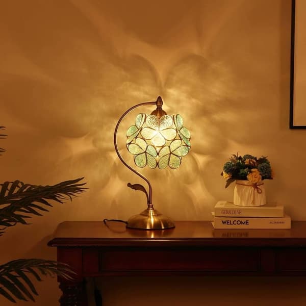 OBOSOE Tiffany Style Bordlampe med Glasblomster og Messing Base – Elegant Skrivebordslampe