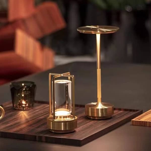 Bordslampa LED m/touch & uppladdningsbar funktion