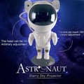 Miniatyrbild 6 av 11: Astronaut Stjärnhimmelprojektor med fjärrkontroll