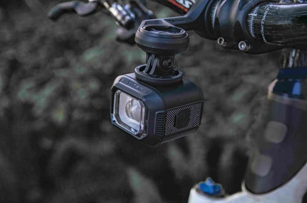 MOON TITAN MAX 1700lm framlykta för cykel med GoPro-fäste