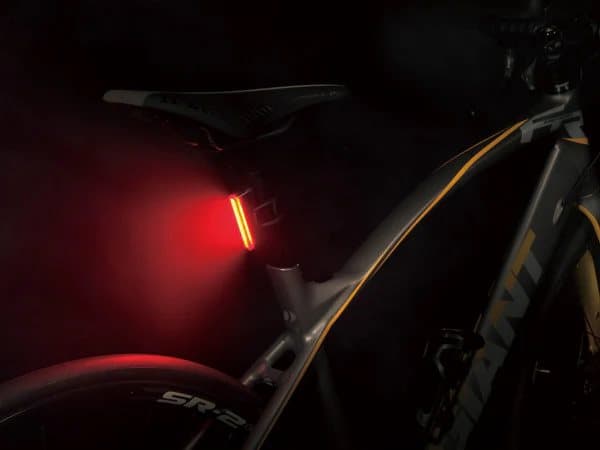 USB-baklykta för cykel MAGICSHINE SEEMEE 30 lm V2.0 ljussensor