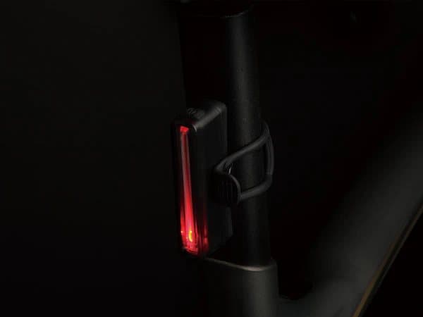 USB-baklykta för cykel MAGICSHINE SEEMEE 30 lm V2.0 ljussensor