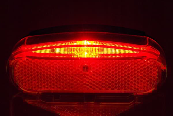 LEDN CYKELLYGTE TIL BAGLYGTE TIL BÆGER YG-WD430 LED + BATTERIER