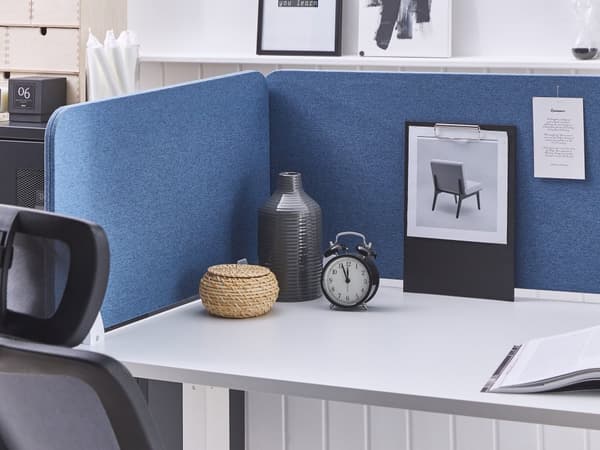 Suojaseinä työpöydälle 130 x 40 cm kangasverhoiltu sininen modulaarinen