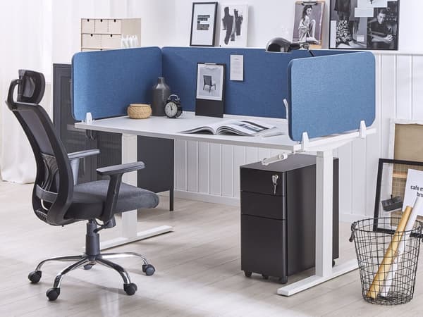 Blå PET skrivebordsskillevæg betrukket med 160 x 40 cm materiale modulopbygget akustisk skærm med hjemmekontorklemmer