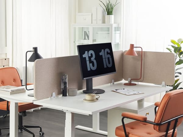 Väliseinä työpöydälle 72 x 40 cm kangasverhoiltu akustinen modulaarinen kiinnikkeillä
