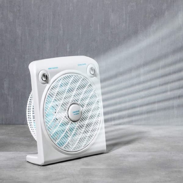 Cecotec 50-W box fan, 5 blades, 12”.