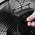 Miniatyrbild 5 av 5: Cecotec 3-blade industrial fan, 16”, 90 W, and 3 speeds.
