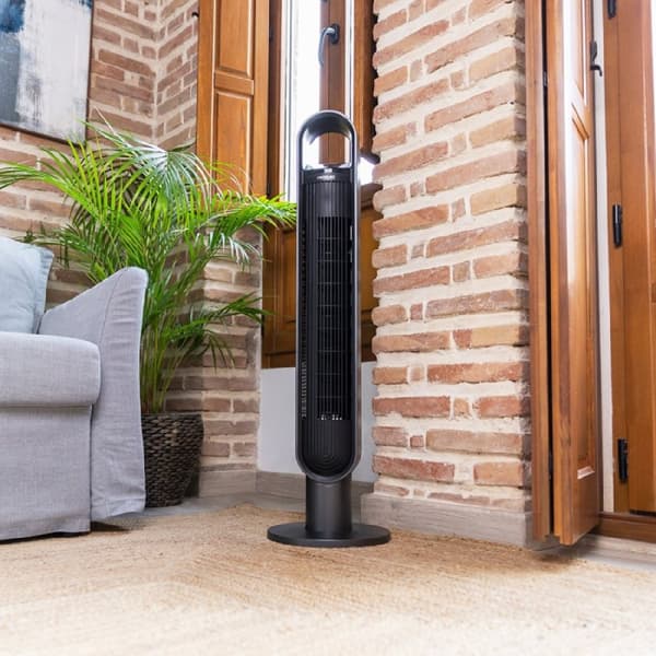 Cecotec 60 W and 40” tower fan with Wi-Fi control and ionising function.