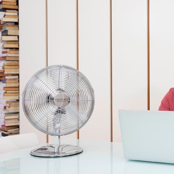 Cecotec Table fan with 40 W and chrome finish, 12 inches, 3 speeds, oscillation, silent, adjustable height, 4 blades, and maximum safety.