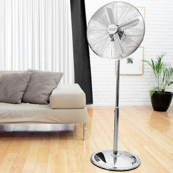 Cecotec Stand fan with 50 W and chrome finish, 16 inches, 3 speeds, oscillation, silent, adjustable height, 4 blades and maximum safety.