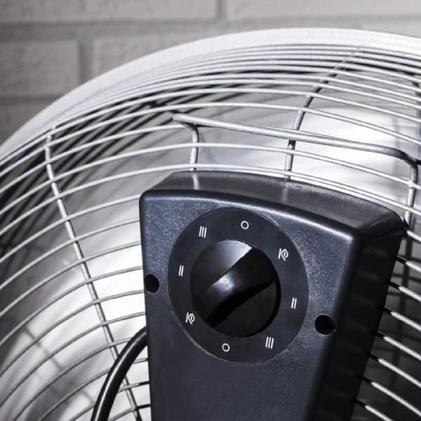 Cecotec 3-blade industrial fan, 18”, and 100 W.