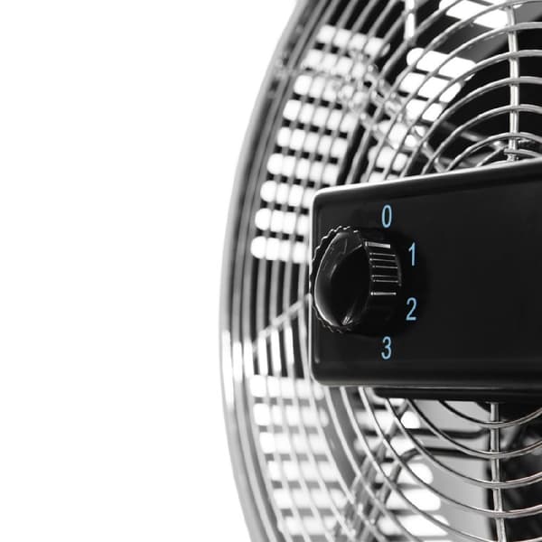 Cecotec Wooden tripod fan with 3 12-inch blades and a total diameter of 30 cm. 80-W copper motor capable of operating at 3 different speeds. Height a