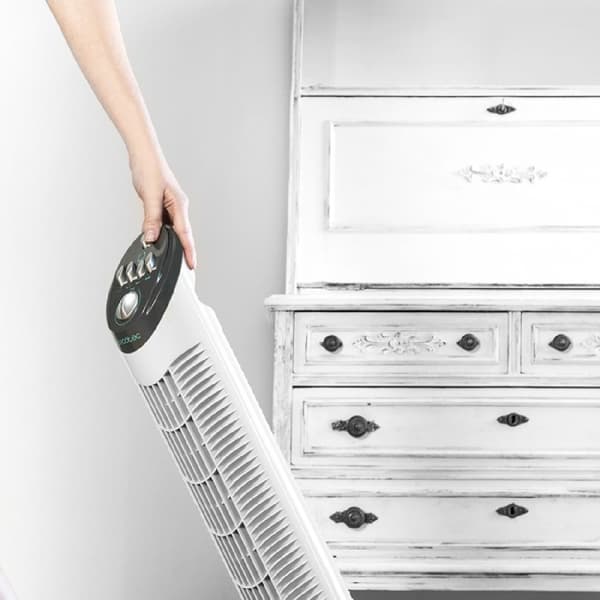 Cecotec 50 W mechanical tower fan, 3 speeds.