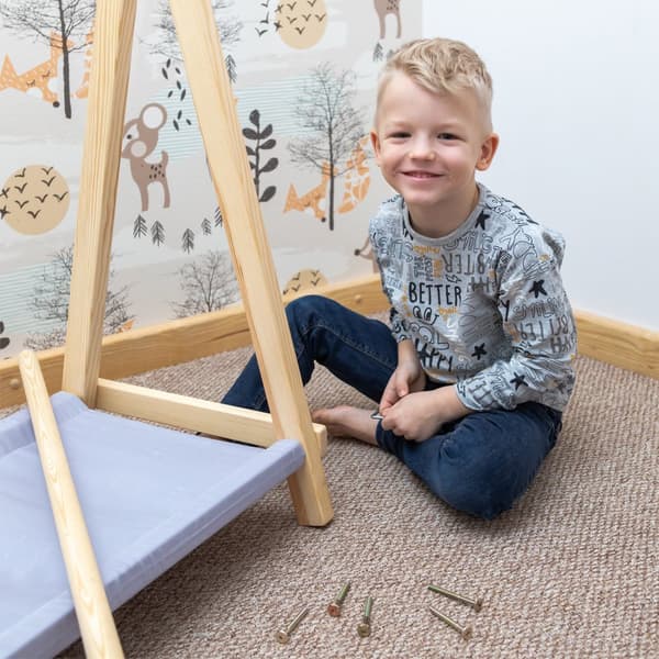 Öppen barnklädhängare med hylla – Barnbyrå – Klädförvaring – Montessori byrå för barn