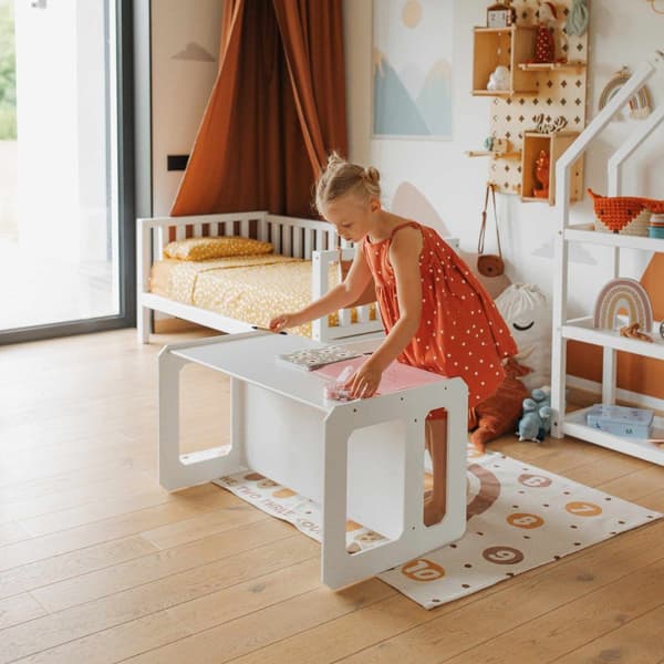 Montessori afgangsbord og stol sæt