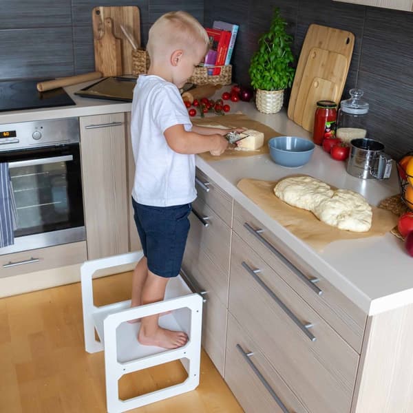 Montessori afgangsbord og stol sæt