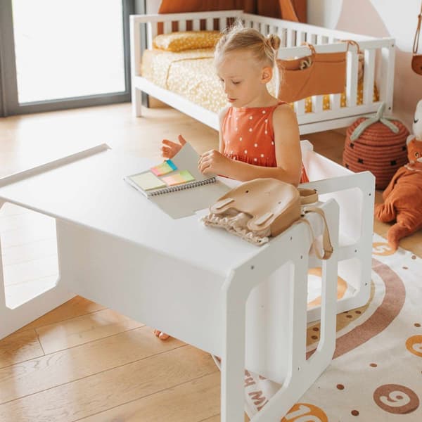 Montessori afgangsbord og stol sæt