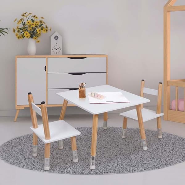 Barnbord och 2 pennastolar Home Deco Kids