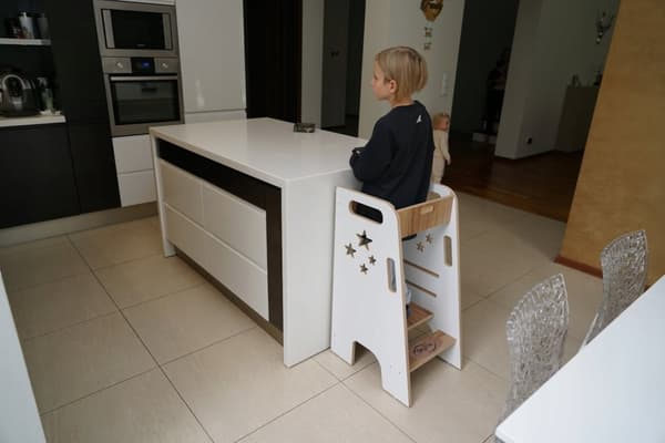 Kökshjälp för barn Solid Justerbar vit POLISH