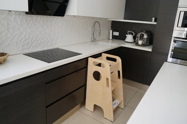 Kökshjälp för barn Stark justerbar svart