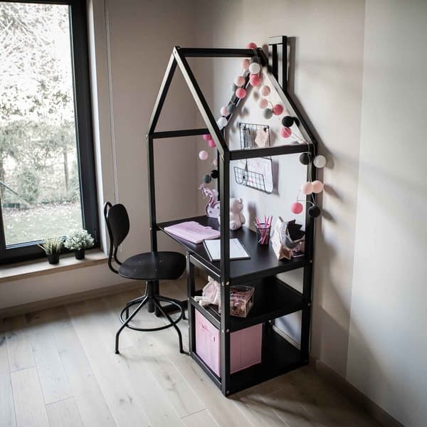 Montessori-työpöytä lapsille – säilytystilalla ja hyllyillä - Puinen junioripöytä – esikouluun