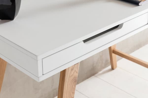 Rootz 110 x 85 x 60 cm MDF-puusta skandinaavisen valkoinen matta työpöytä - Design-kannettava tietokonepöytä kaapeliaukolla - Toimistopöytä tammijaloi