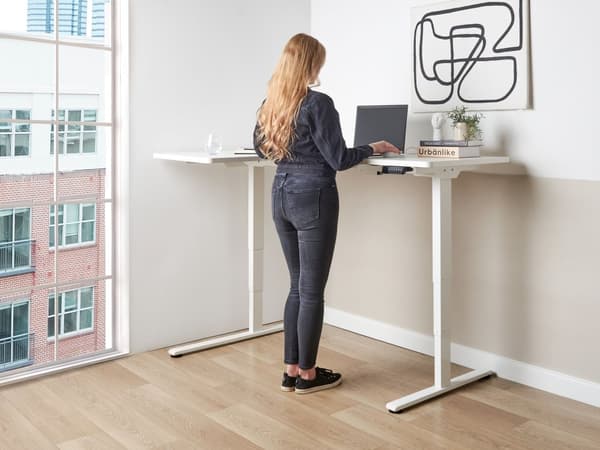 Elektrisk Justerbart Venstre Skrivebord Hvit Bordplate Hvit Stålramme 160 x 59 cm Sitt og Stå L-formet Moderne Design