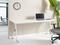 Miniatyrbilde 2 av 8: Sammenleggbart Skrivebord Hvit Metallramme MFC Bordplate 180 x 60 cm Sammenleggbart Mobilt Bord med Hjul Moderne Design