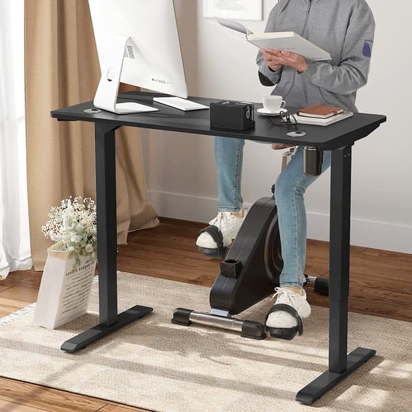 Electric Desk - Sort - i højde justerbar - med motorkontor