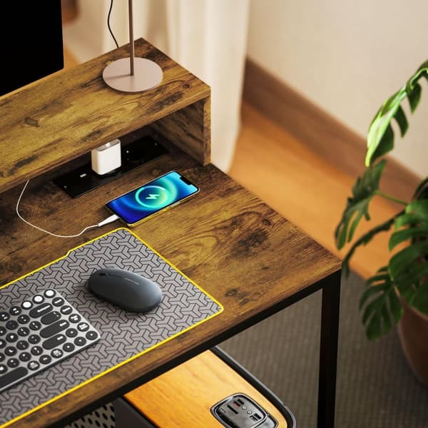 Rootz Computer Table - Pöytä Monitor Alue - Home Office Desk - USB & Type -C -yhteydet - 100L x 50b x 90,5h cm - maalaismainen ruskea