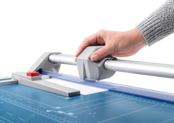 DAHLE Prof telaleikkauskone 550 | A4 | 360mm | 20 arkkia | 3. sukupolvi