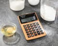 Miniatyrbillede 4 af 7: Olympia LCD 1000P lommeregner Desktop Basic lommeregner Sort, Orange
