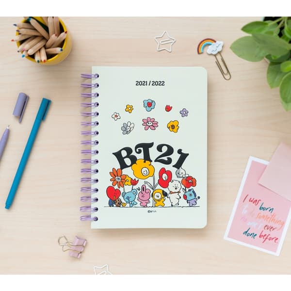 BT21 - Kalender / Skoleplanlægger 2021/2022 (hvid)