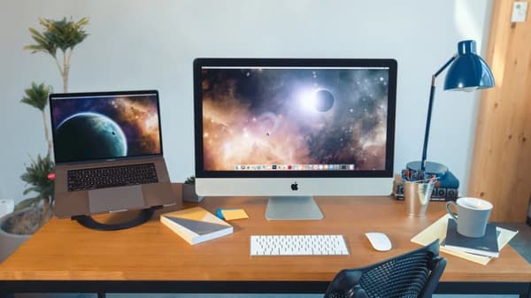OMENA iMac 27" 5K Core i5 3,1 GHz, 64 Gt 2 Tt SSD hopea (2019) Radeon Pro 575X - Kunnostettu - Erittäin hyvässä kunnossa