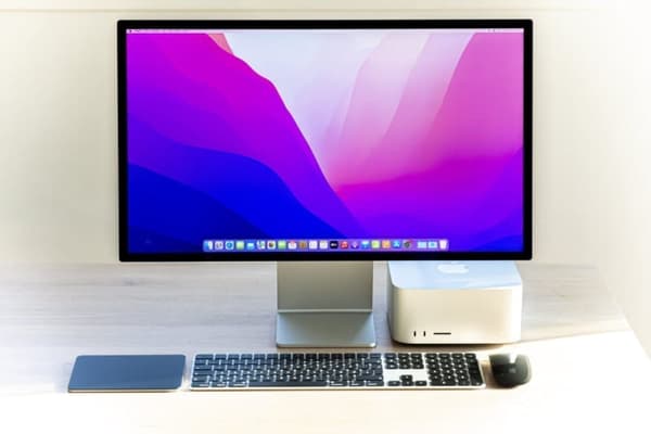 Apple Mac Studio M1 Ultra 3.2 Ghz 64 GB 2 TB SSD Silver (2022) - Renoverad - Mycket bra skick - REFURBISHED