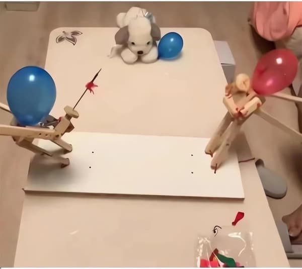 OBOSOE puiset miekkailunuket – Pop the Balloon -peli, lyönti, whack a pack Balloon Man Battle Bots Arena Aikuisten juhlapelit ilmapalloilla